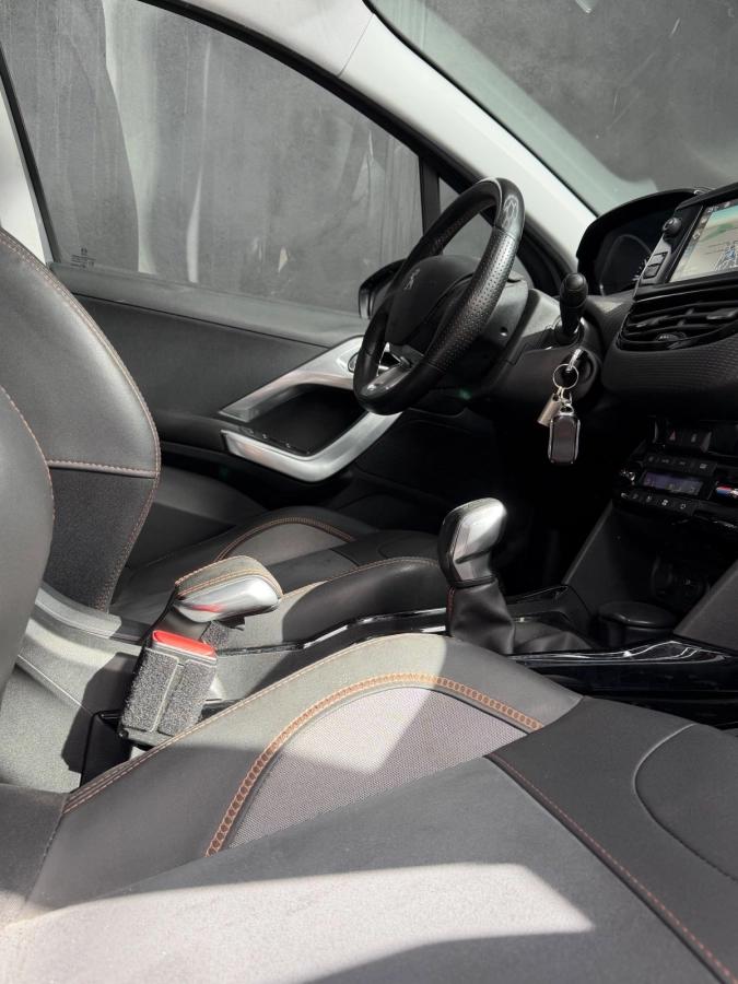 Peugeot 2008 GENERATION-I 1.6 BLUEHDI 100 CROSSWAY