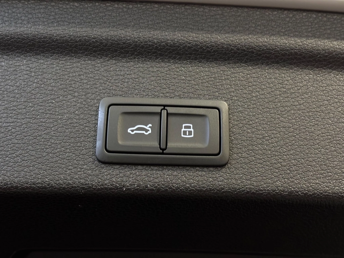 Audi Q3 - photo 34