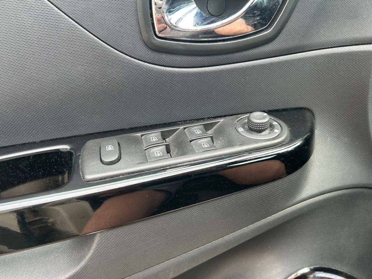 Renault Captur 1.5 DCI 90 ENERGY INTENS