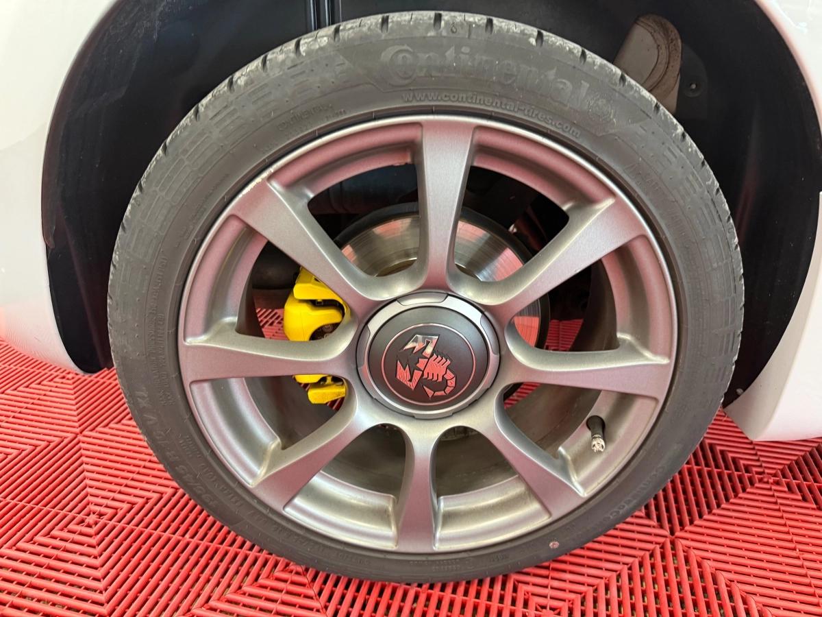 Aperçu indisponible de Abarth 500