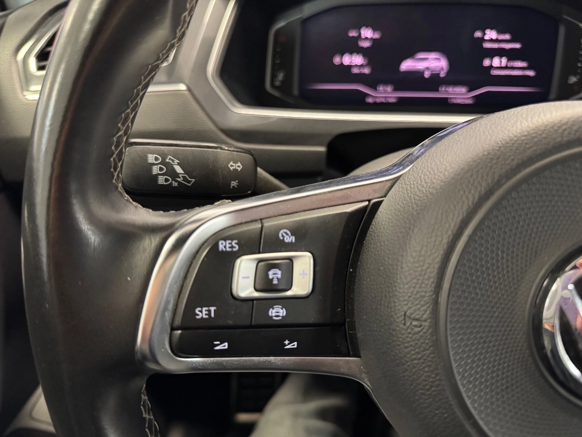 Volkswagen Tiguan - photo 12