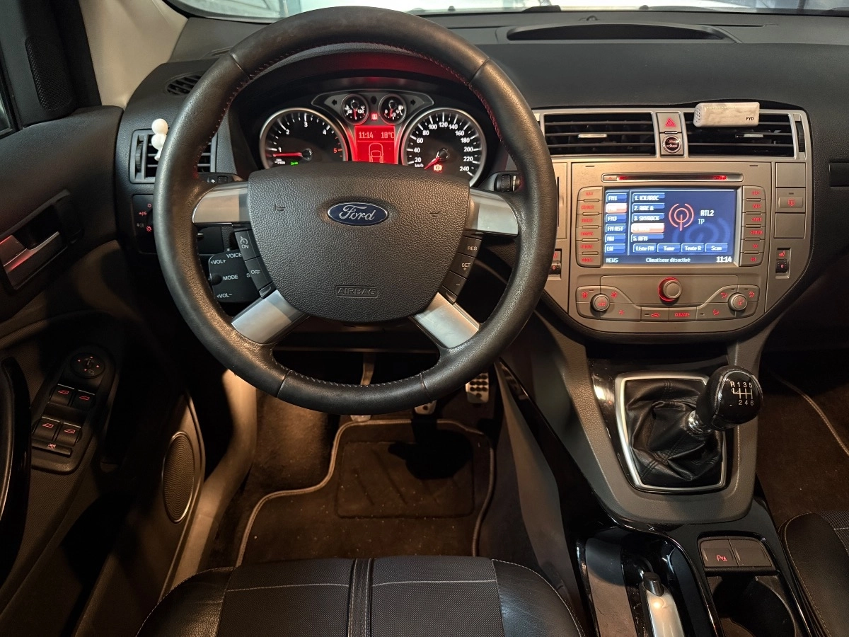 Ford Kuga - photo 17