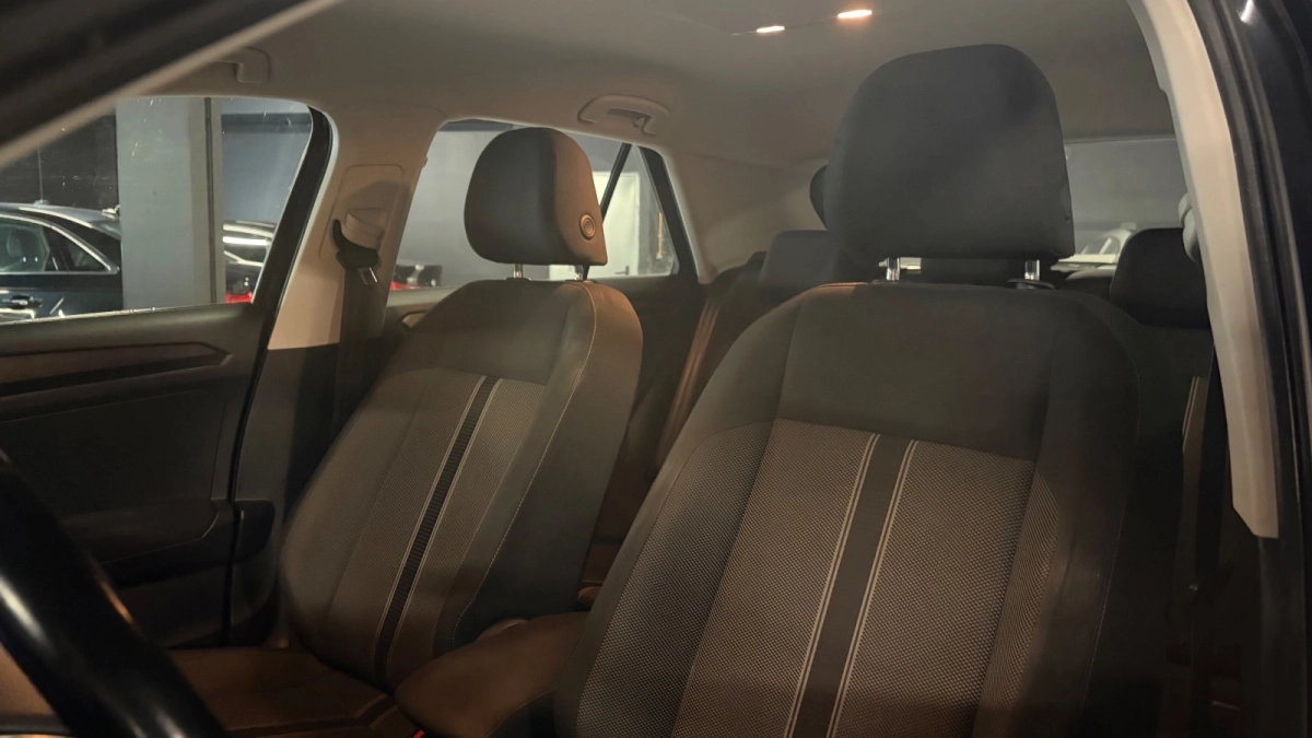 Volkswagen T-roc - photo 17