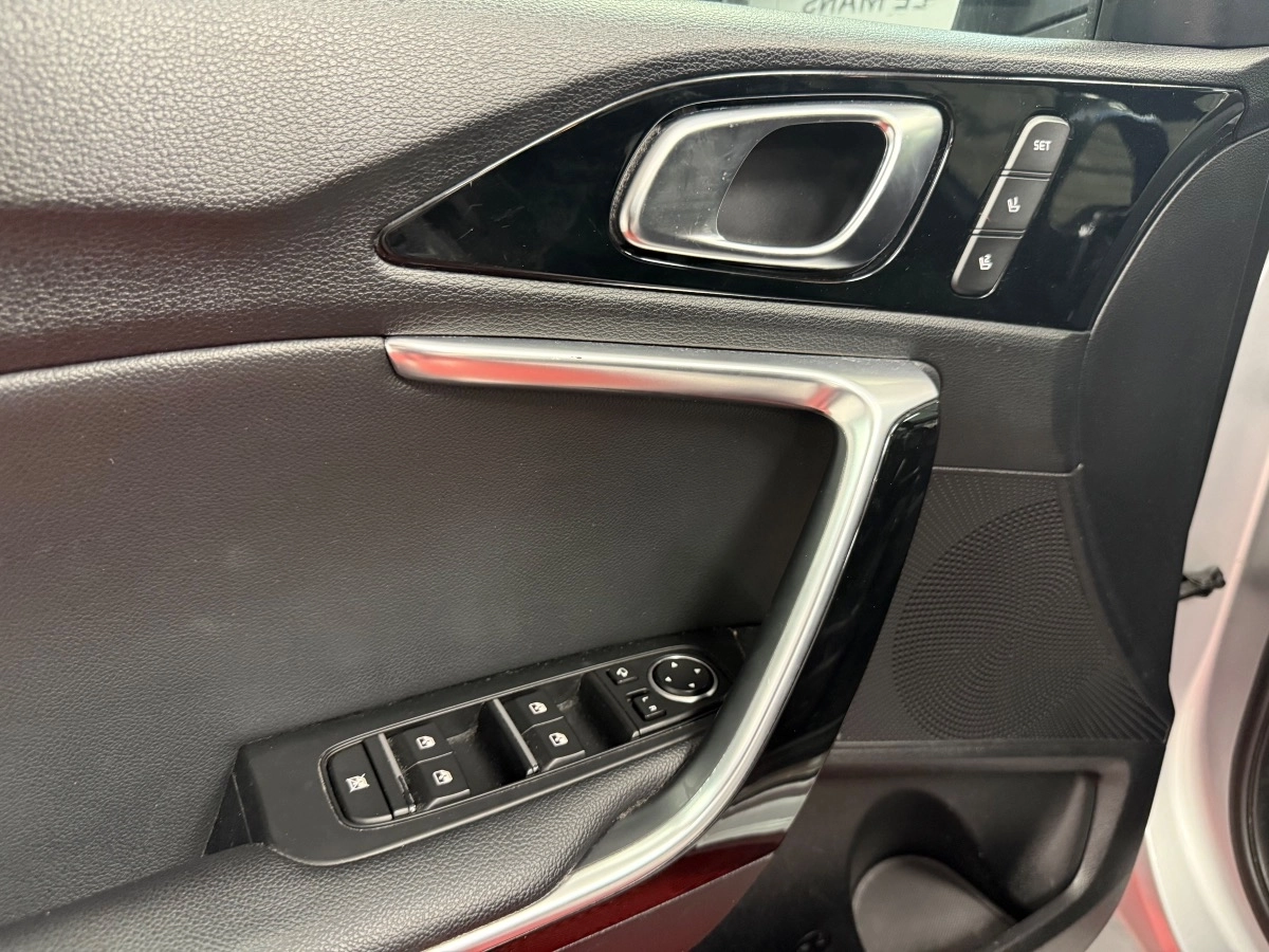 Kia Ceed - photo 14