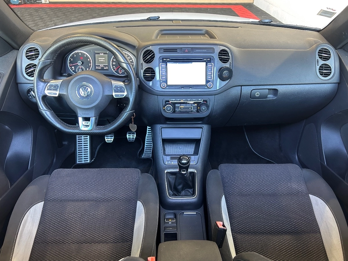 Volkswagen Tiguan - photo 12