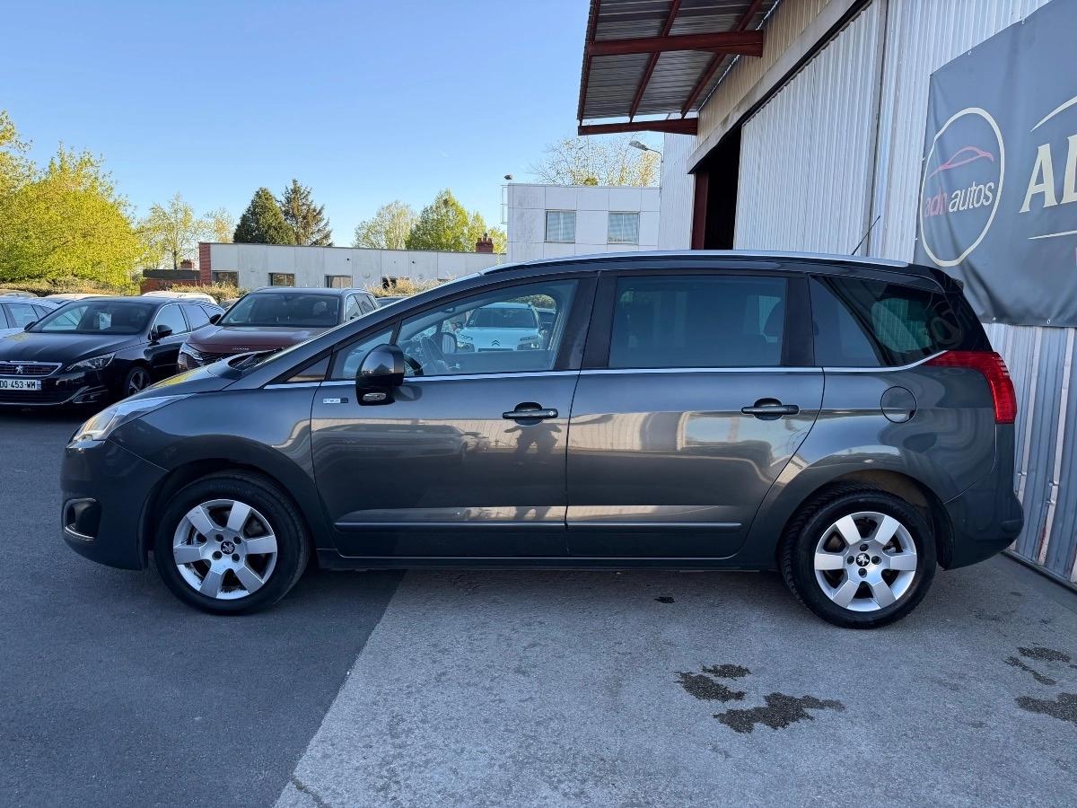 Peugeot 5008 GENERATION-I 1.6 BLUEHDI 120 STYLE