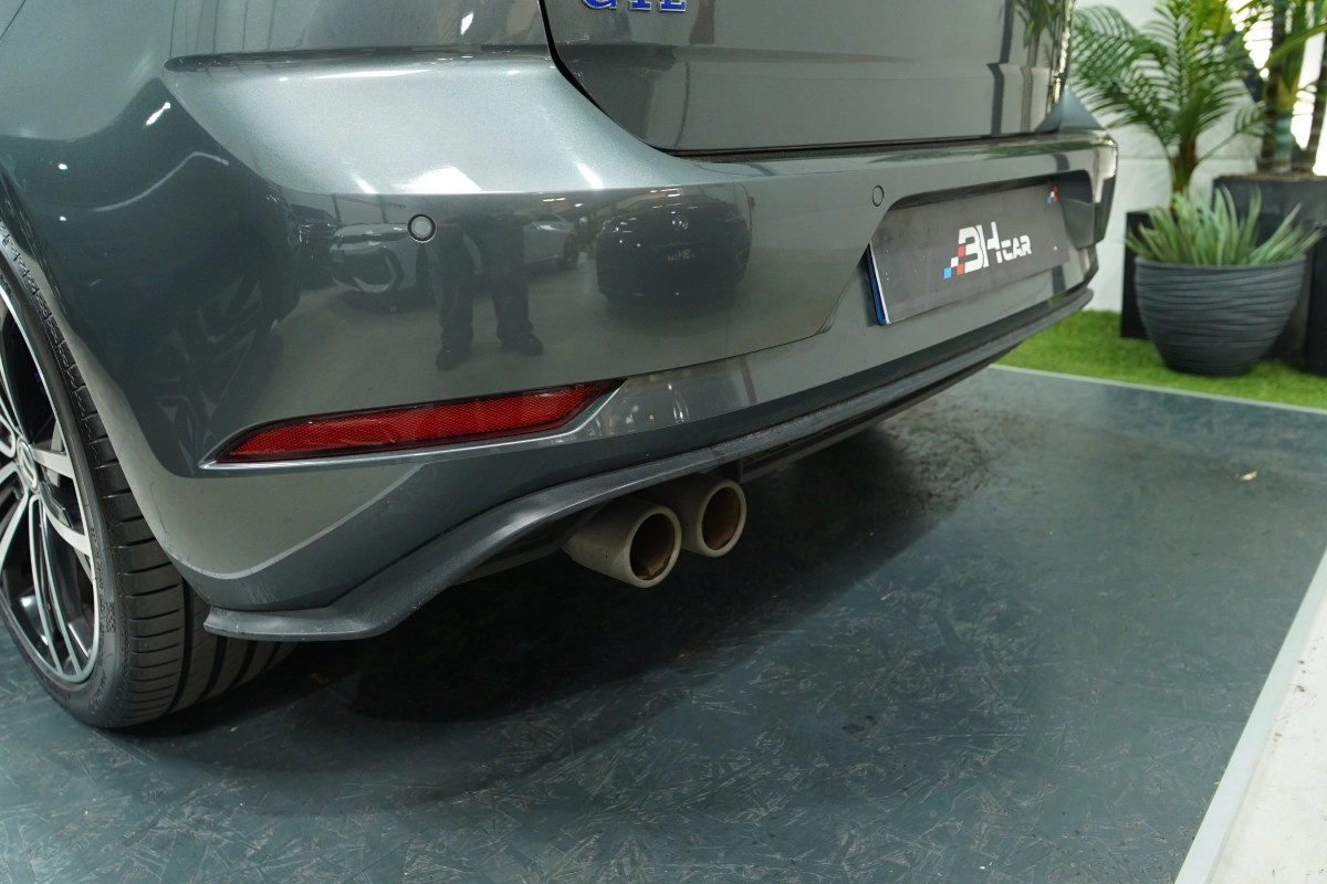 Volkswagen Golf - photo 23