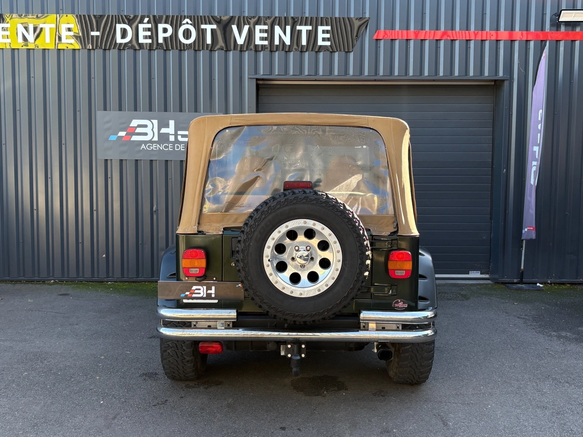 Jeep Wrangler - photo 5