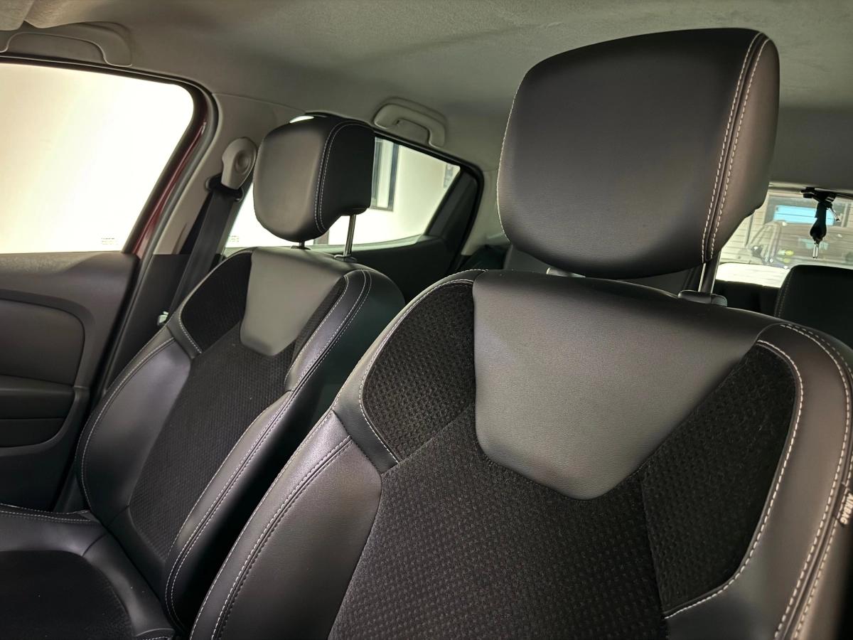 Aperçu indisponible de RENAULT Clio