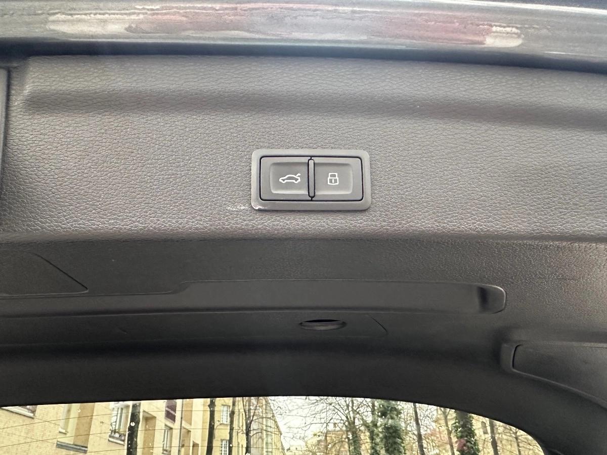 Audi Q3 2.0 45 TFSI 230 S-LINE QUATTRO S-TRONIC BVA