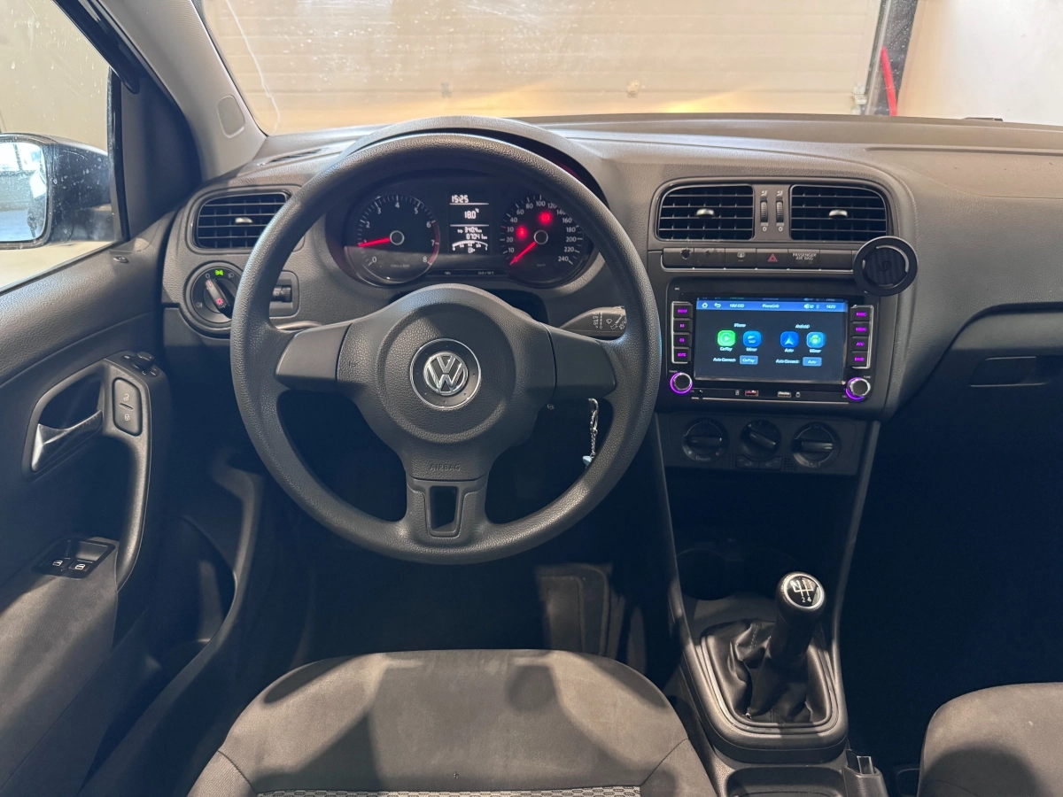 Volkswagen Polo - photo 12