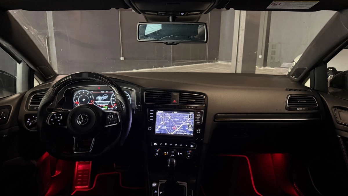 Volkswagen Golf - photo 21