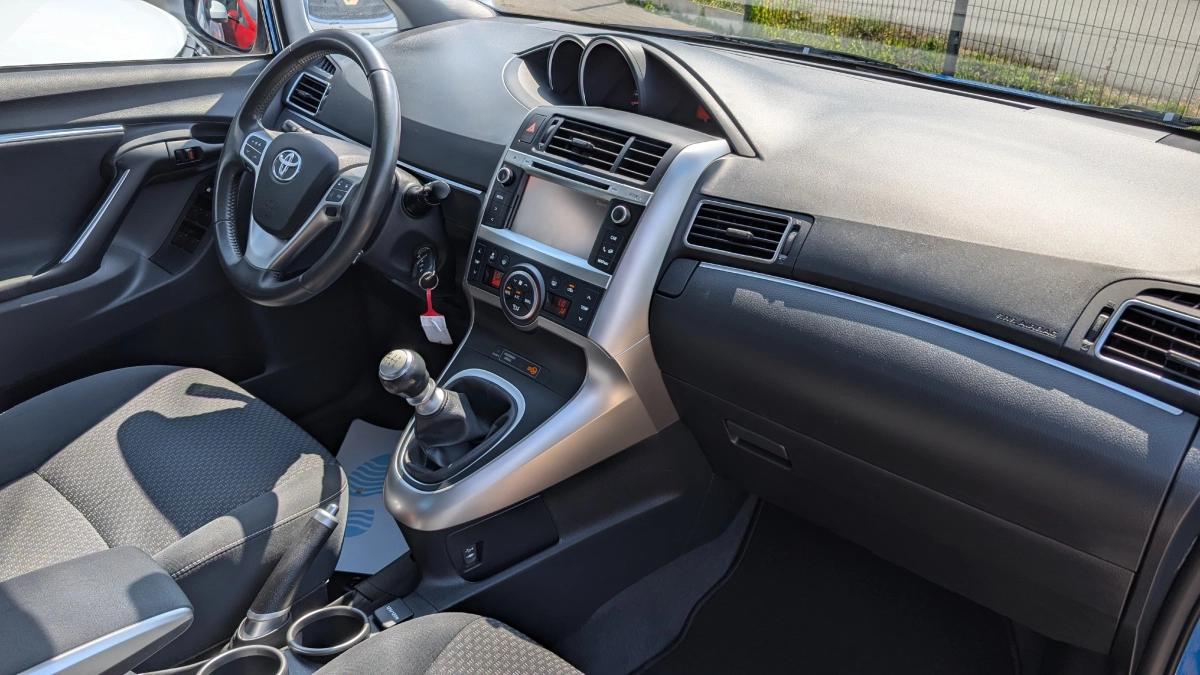 Toyota Verso 1.6 VVTi 132 Skyview Connect
