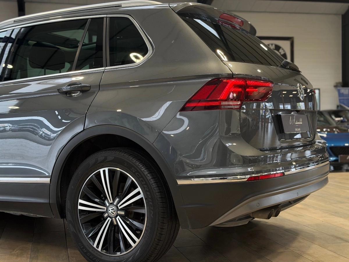 VOLKSWAGEN TIGUAN 2.0L TDi DSG7 150CH - FINITION CARAT EXCLUSIVE - TOIT OUVRANT/CAMERA/SIEGE ELEC