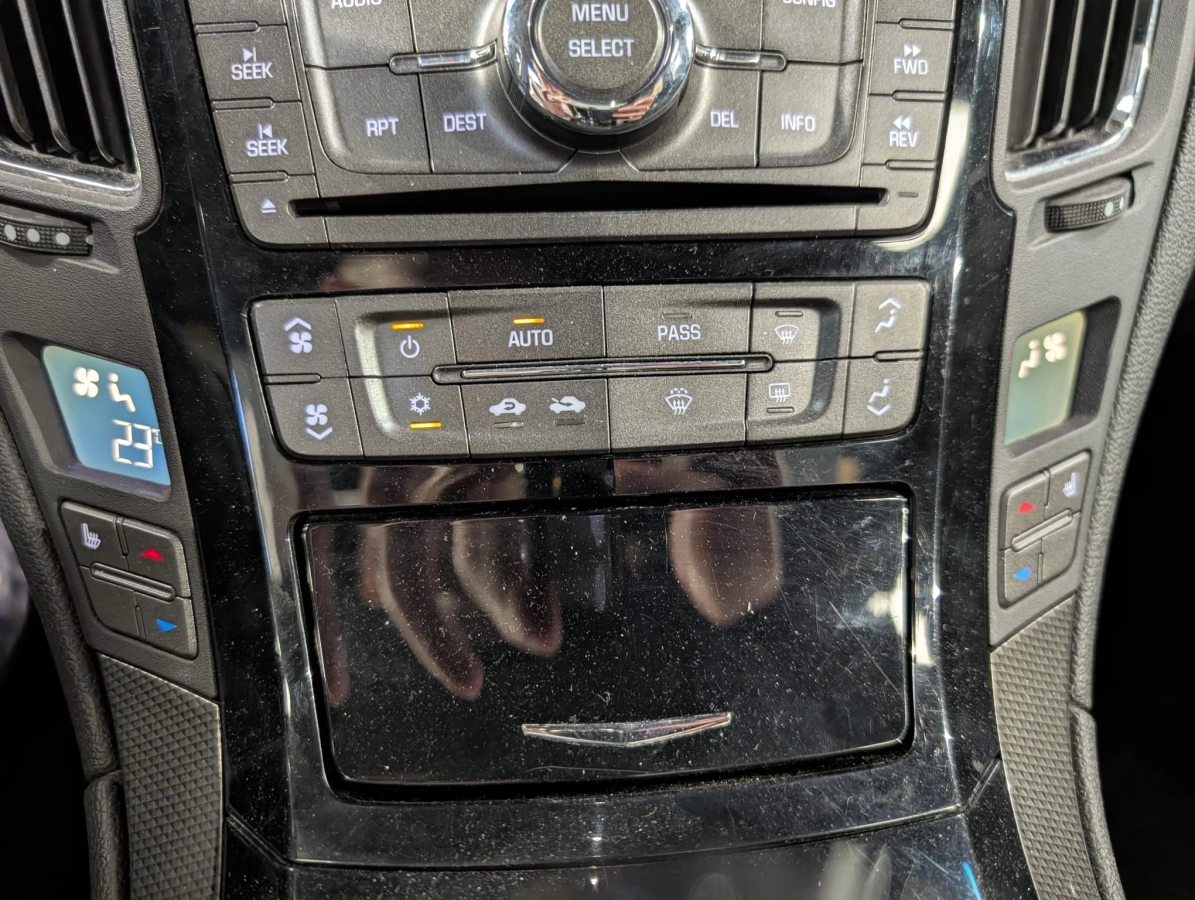 CADILLAC CTS V - photo 17