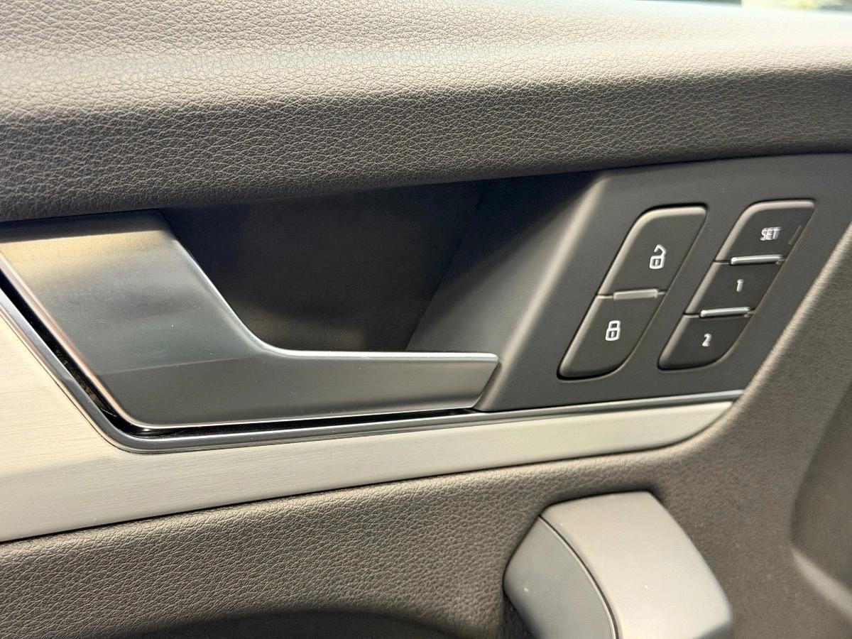 Audi Q5 Sportback 55 TFSIe  367 cv Black Edition S-Line Quattro - 1° Main - Toit Ouvrant - Hifi B&O