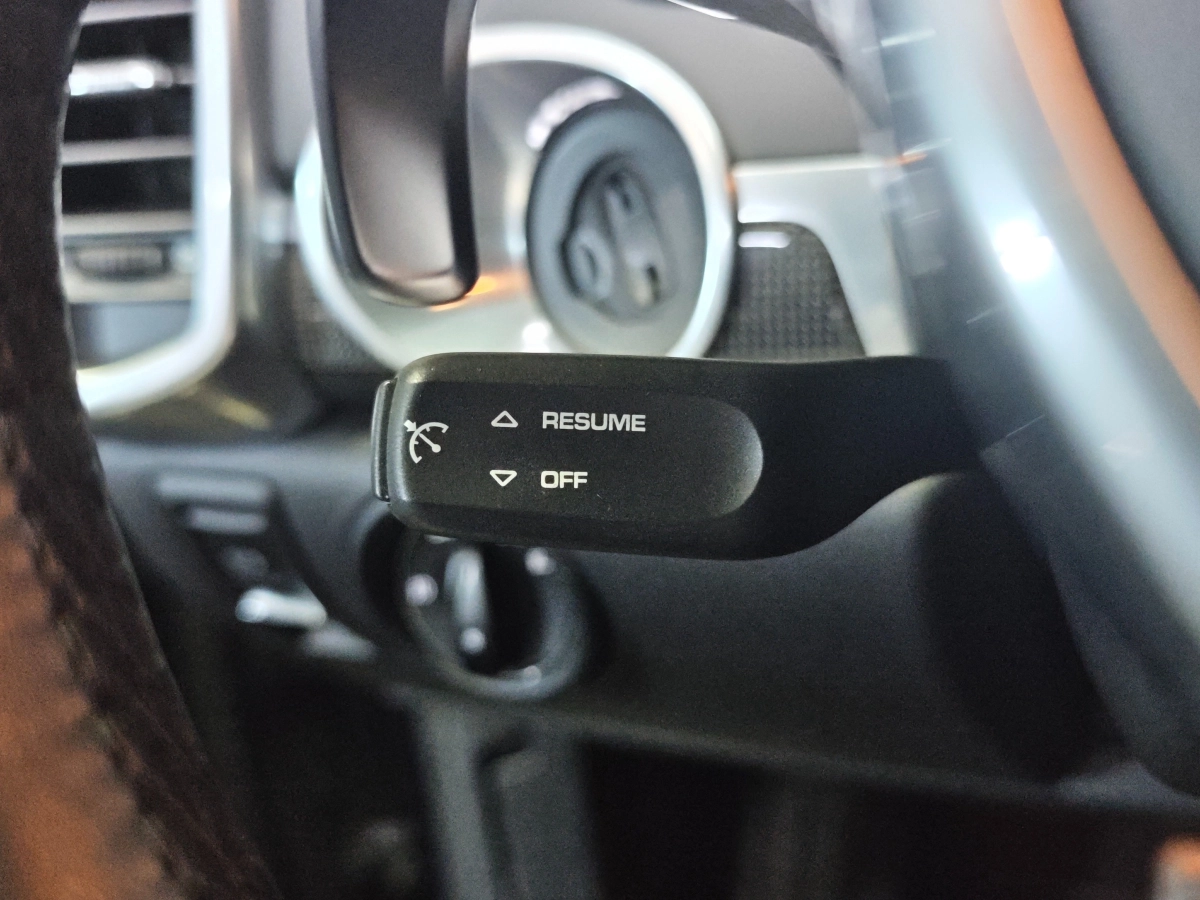 Porsche Cayenne - photo 22