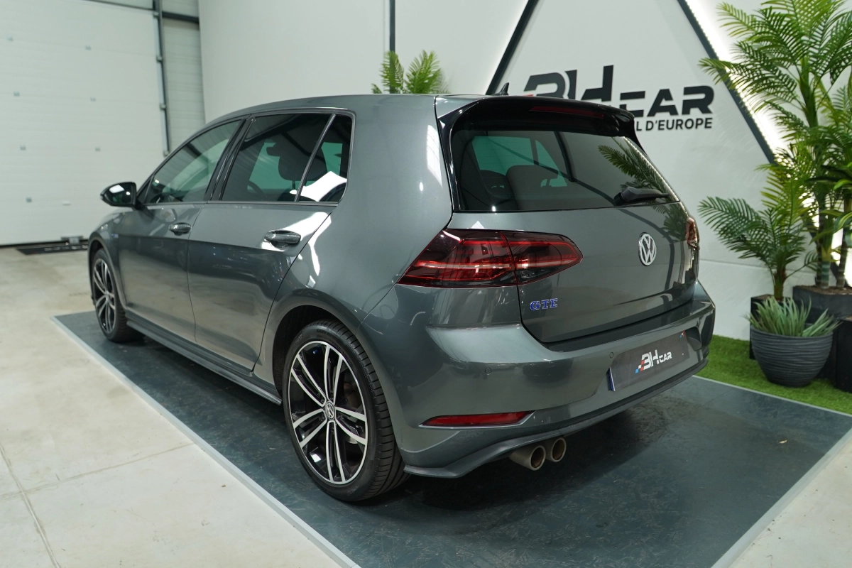 Volkswagen Golf - photo 6