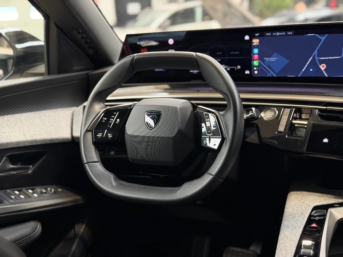 PEUGEOT 5008 GENERATION-III 1.2 135 MHEV HYBRID E-DSC6 - FINITION ALLURE - 1ERE MAIN - TVA RECUPERABLE
