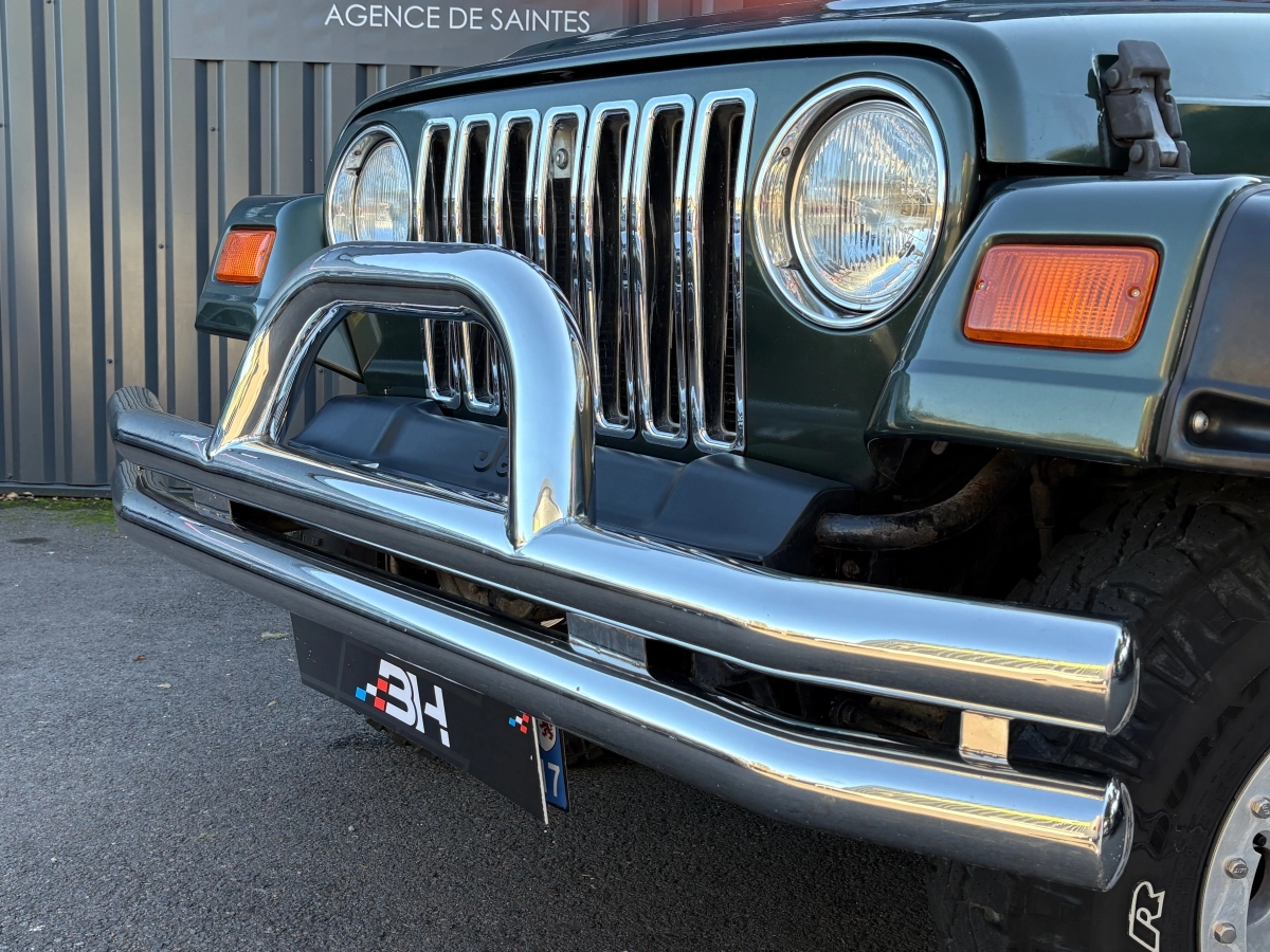 Jeep Wrangler - photo 6