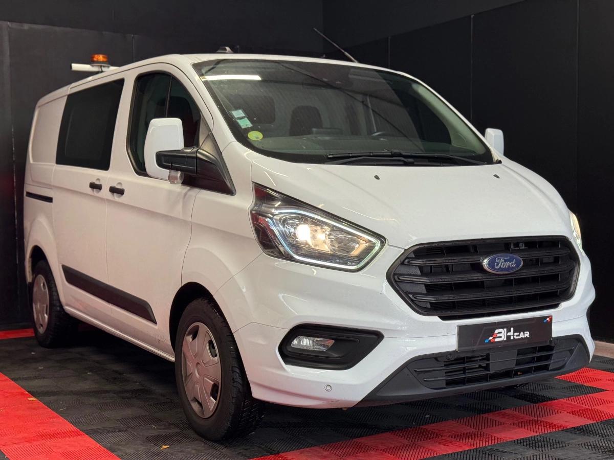 Image: Ford Transit Custom Vu 310 2.0 TDCI 130CH BVA