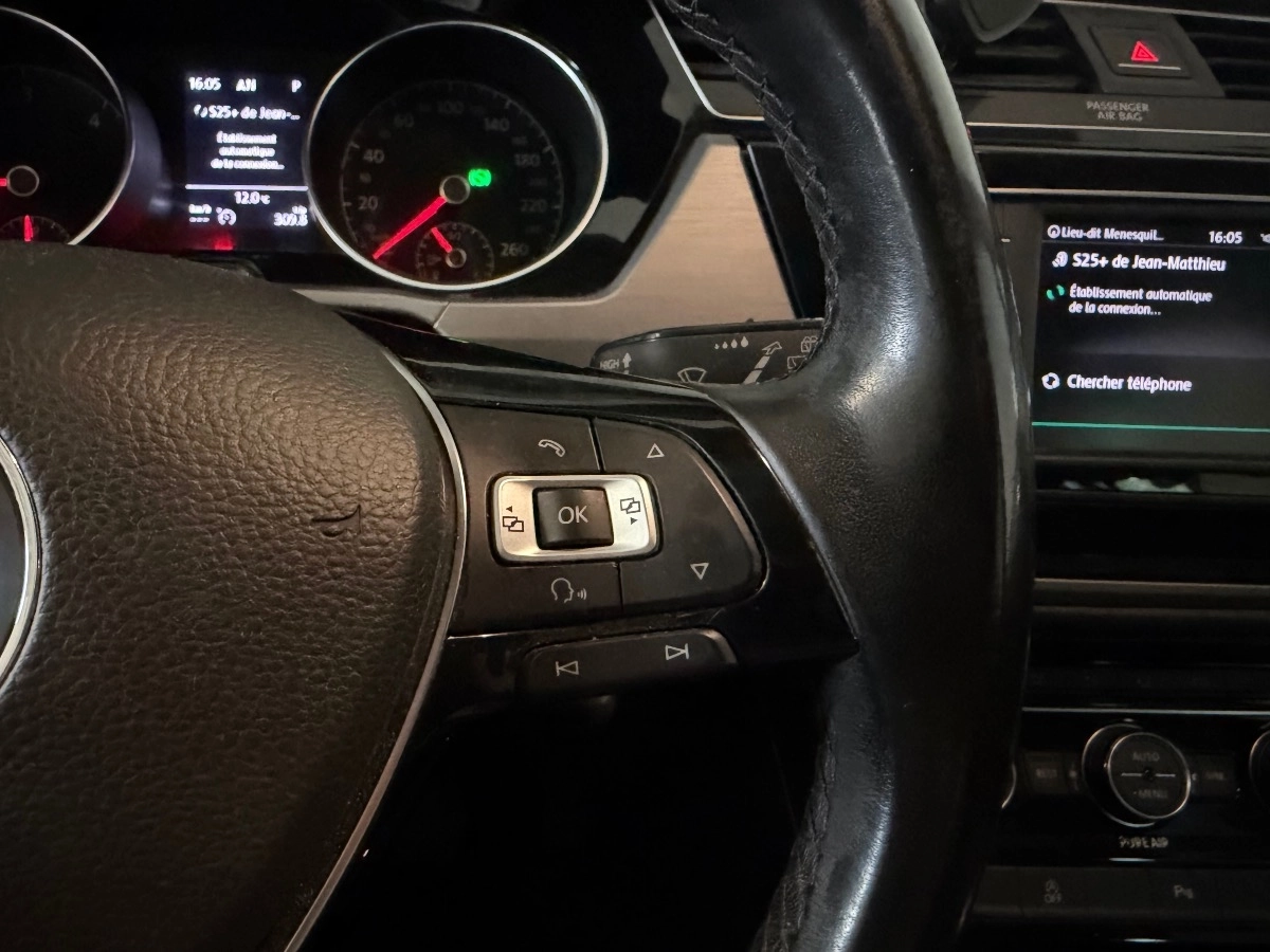 Volkswagen Touran - photo 8
