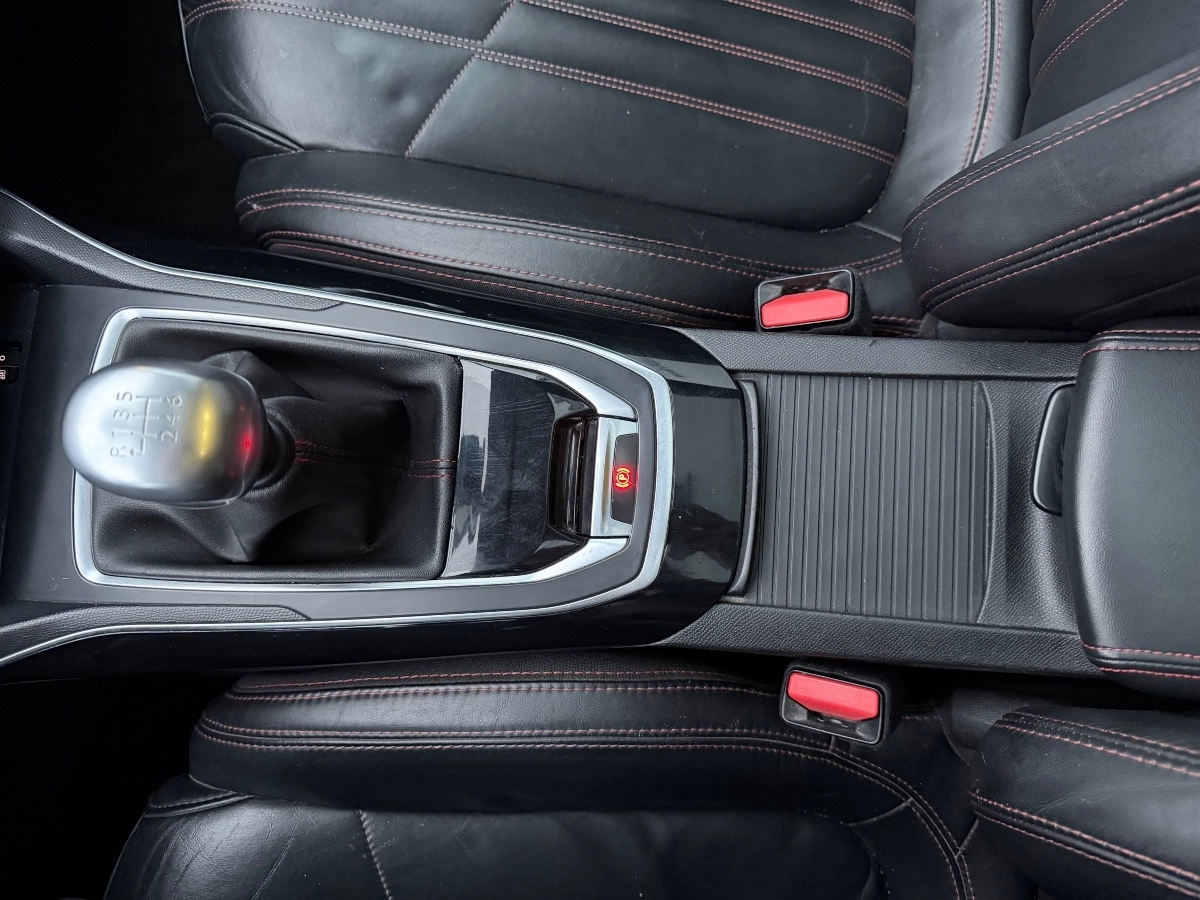 Peugeot 308 - photo 32