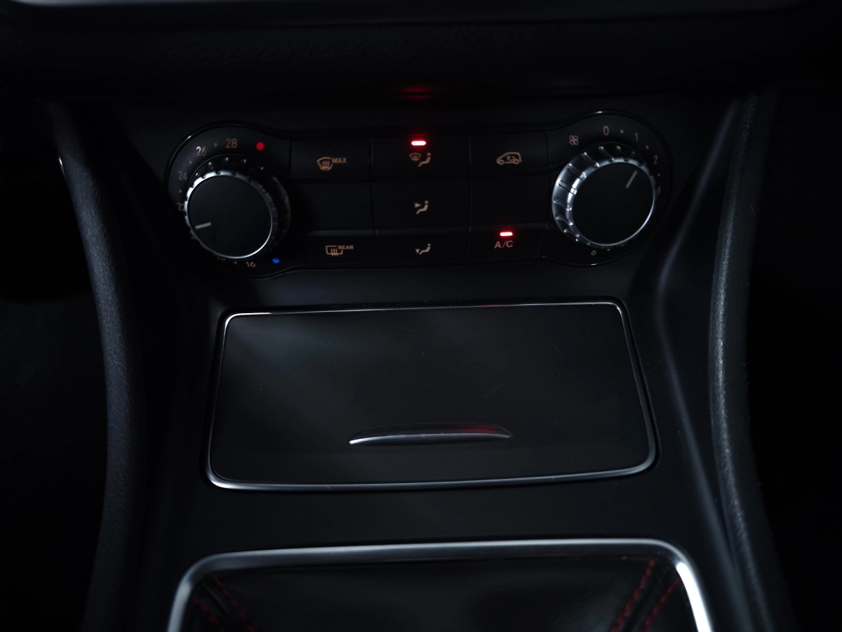 Mercedes Classe Cla - photo 20