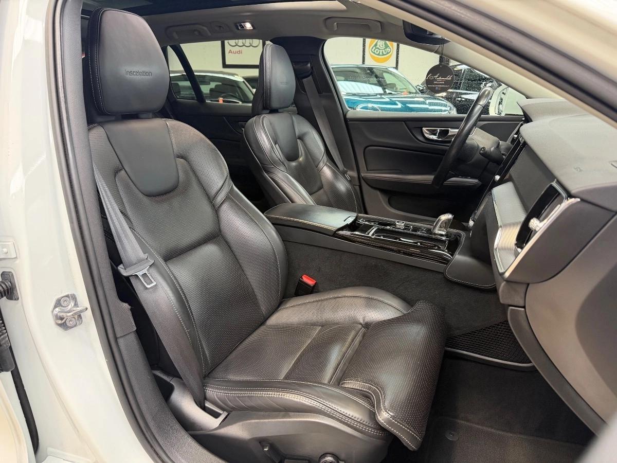 Volvo V60 II T8 390 Twin Engine Inscription Luxe Geartronic 8 Options++