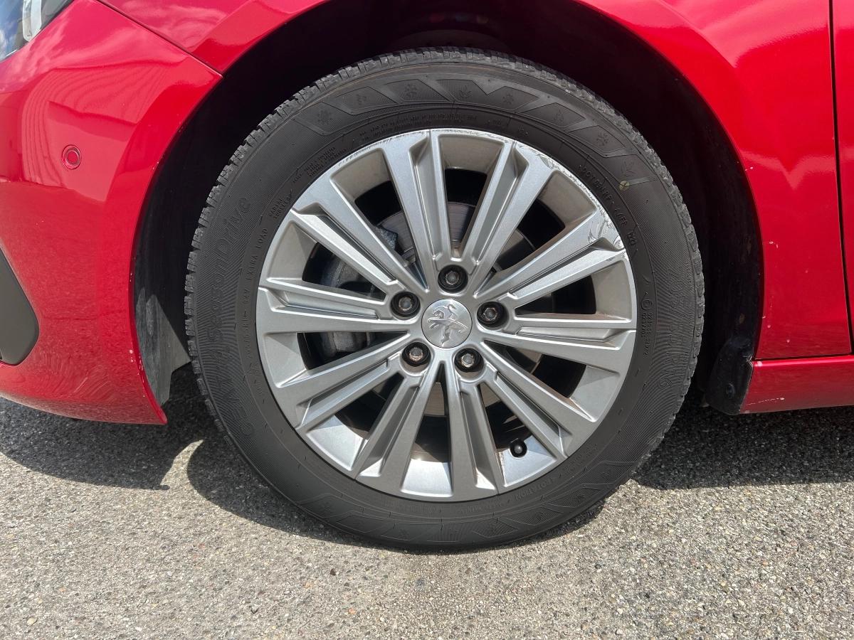 Peugeot 308 GENERATION-II 1.6 BLUEHDI 120 ALLURE