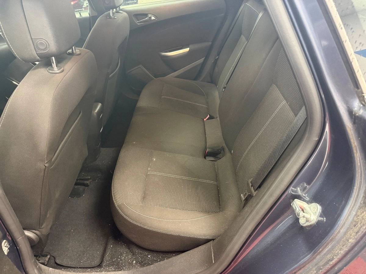 Opel Astra - photo 13
