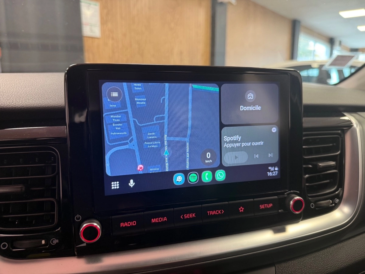 Kia Stonic - photo 13