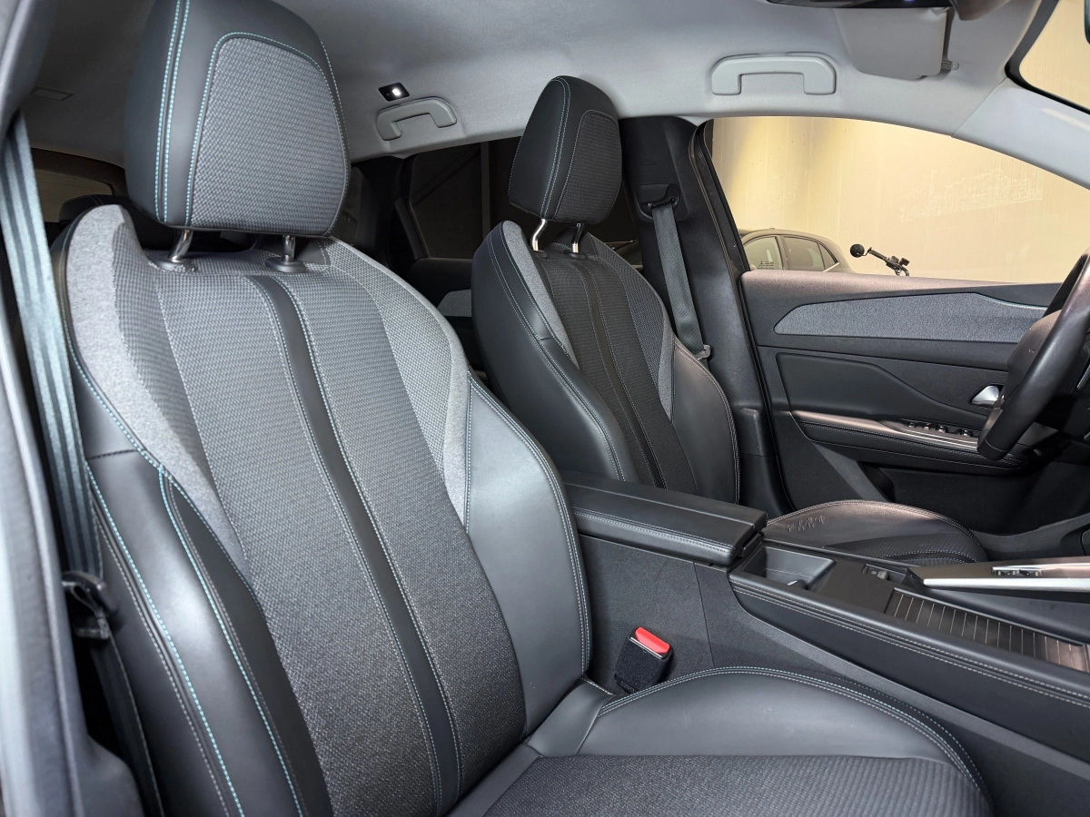 Peugeot 308 - photo 10