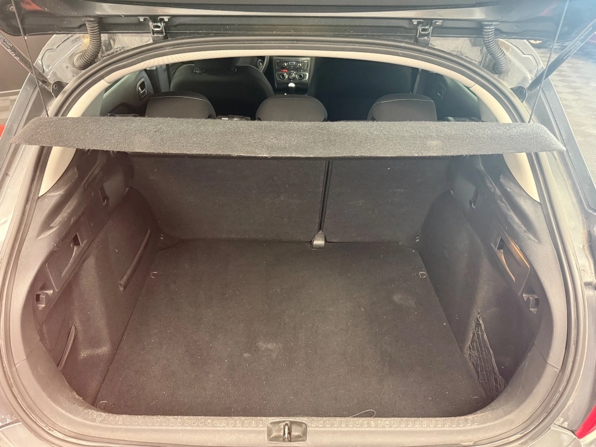 Citroen C4 - photo 25