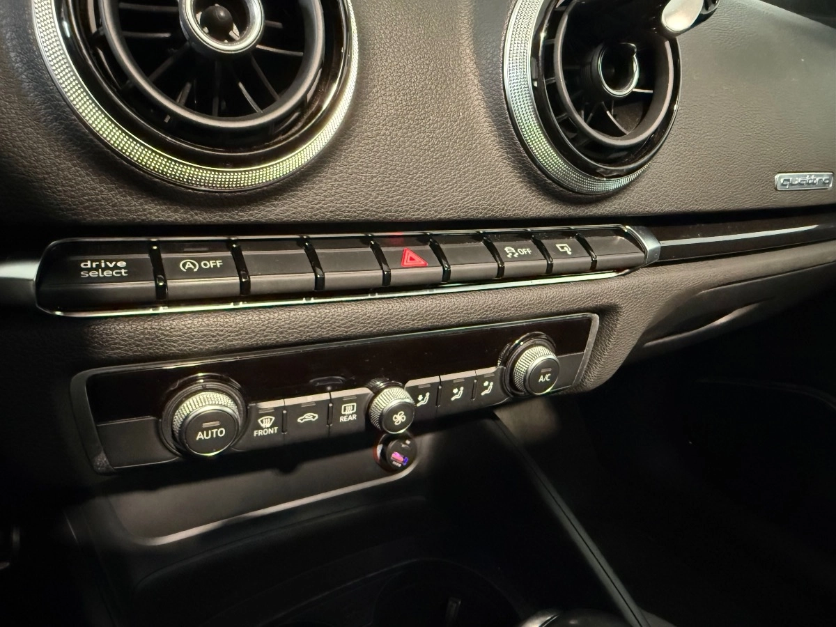 Audi S3 - photo 20