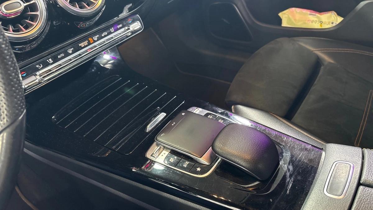 MERCEDES CLA