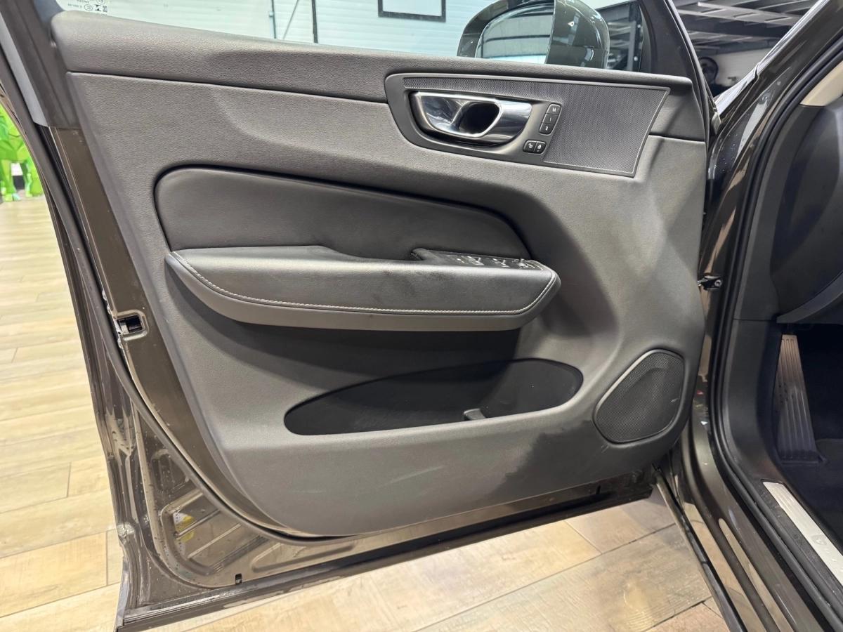 Volvo Xc60 2.0 D4 190 INSCRIPTION LUXE AWD GEARTRONIC BVA