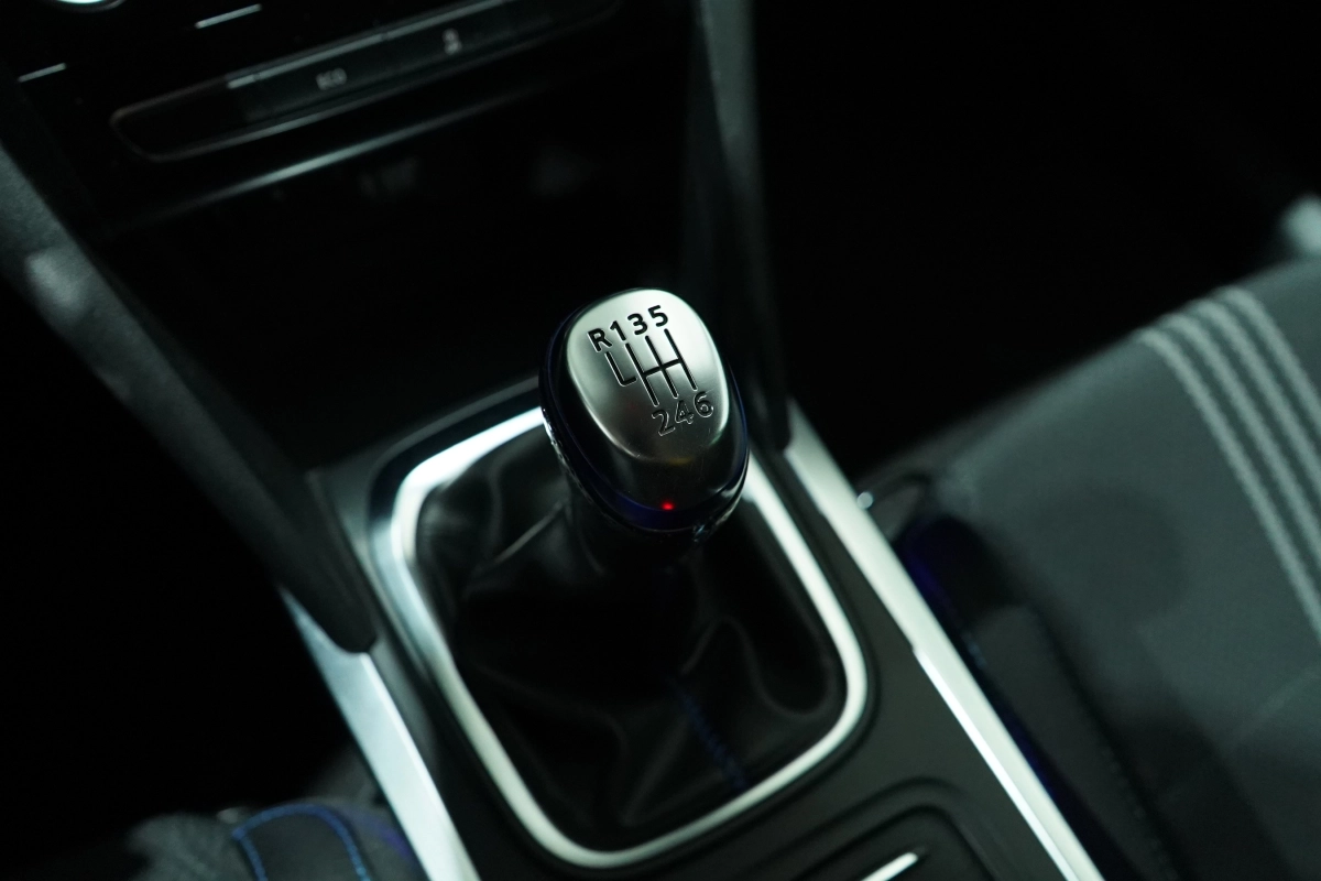 Renault Megane - photo 29