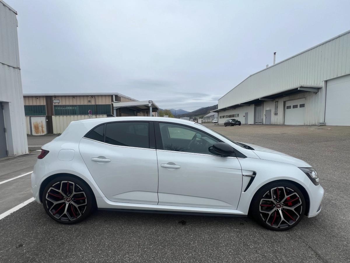 Renault Megane 1.8 300 RS TROPHY