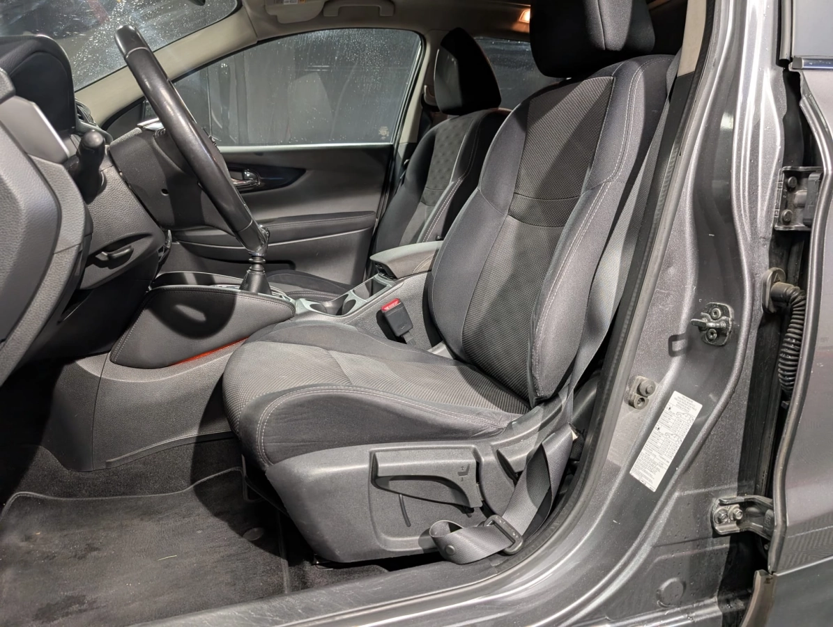 Nissan Qashqai - photo 9