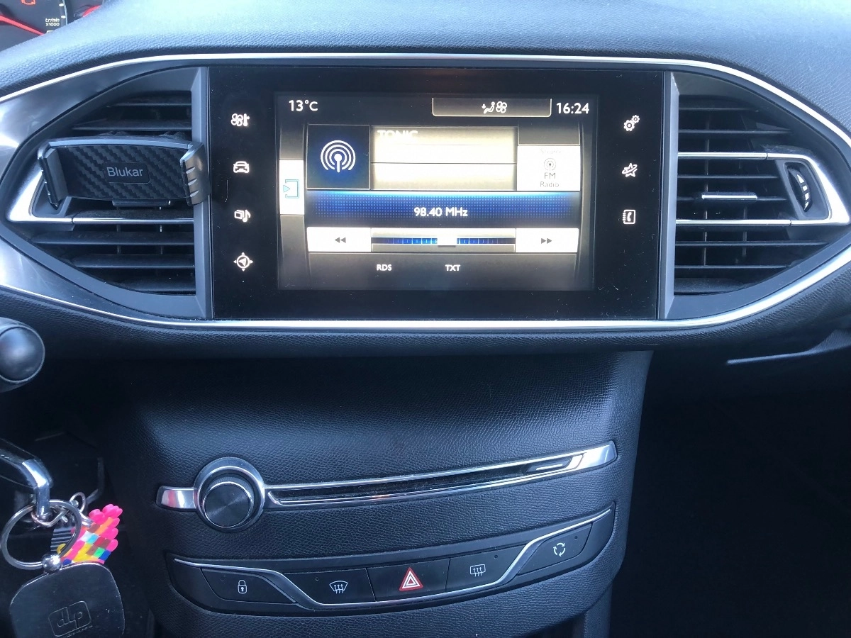 Peugeot 308 - photo 14