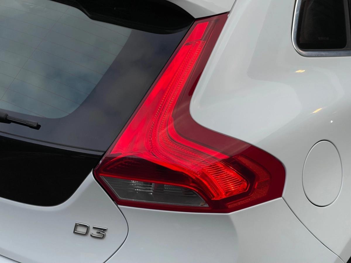 Aperçu indisponible de Volvo V40