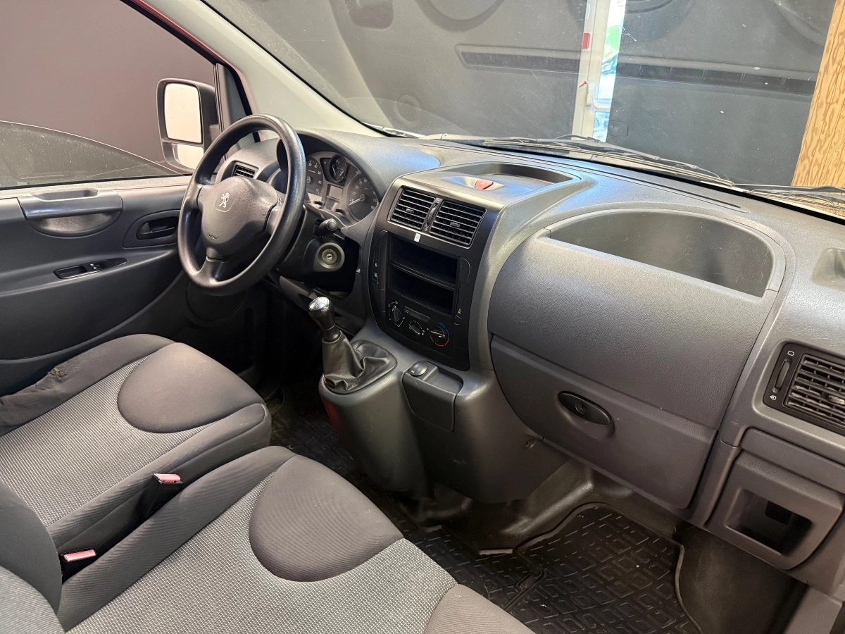 Peugeot Expert Vu - photo 10