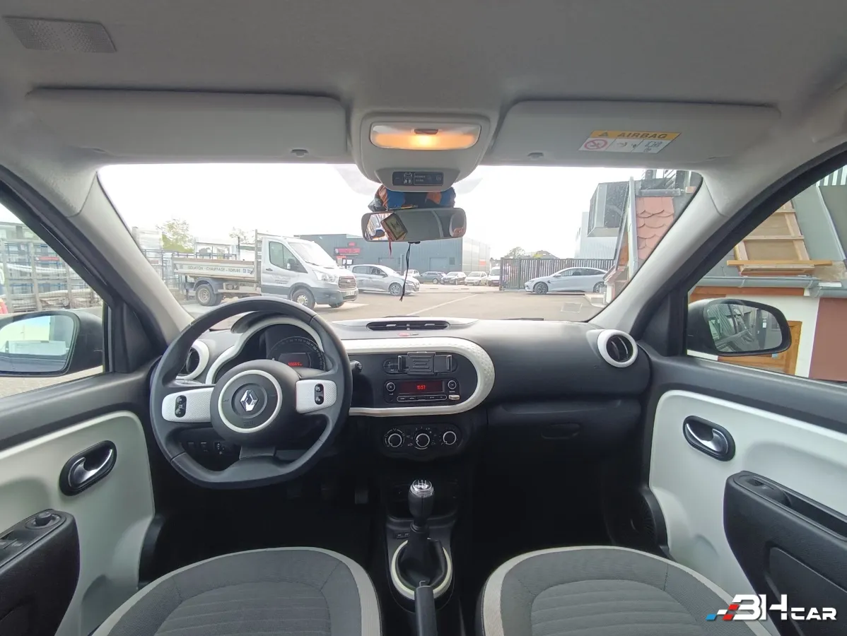 Renault Twingo - photo 15