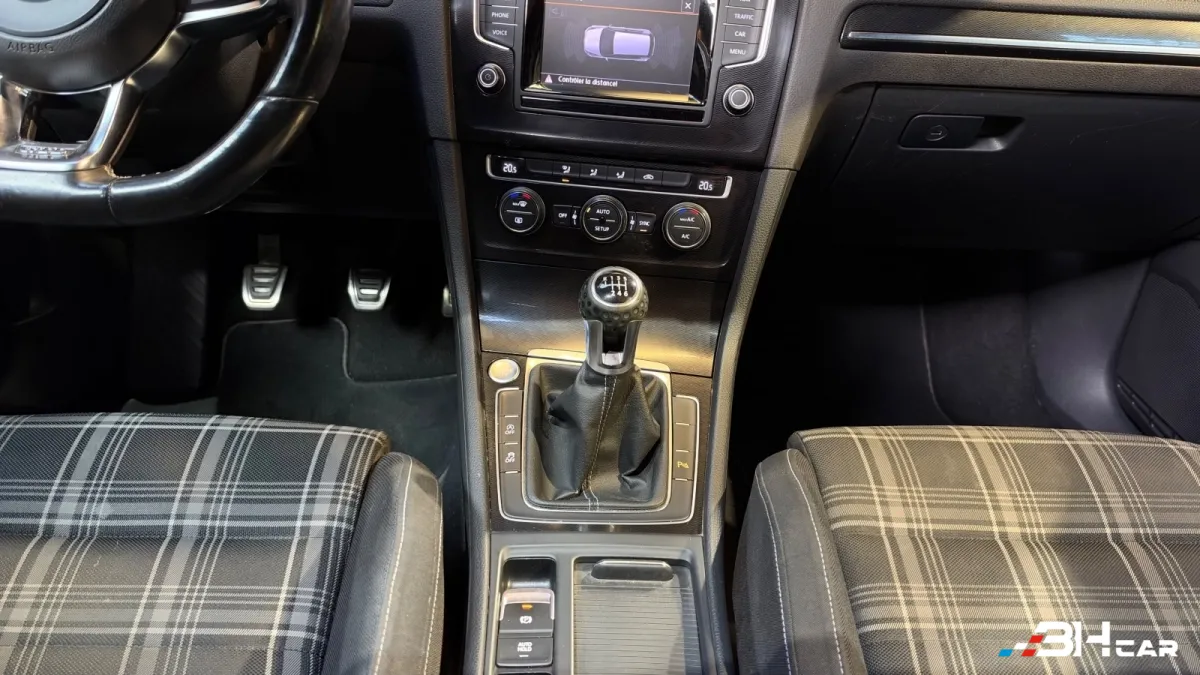 Volkswagen Golf - photo 23