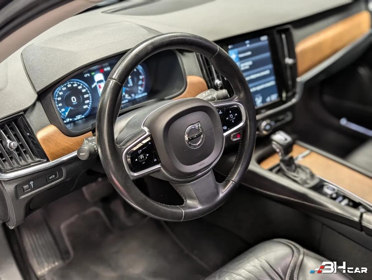 Aperçu indisponible de Volvo V90