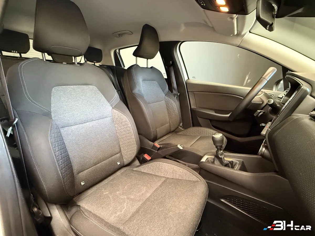 Renault Clio - photo 8