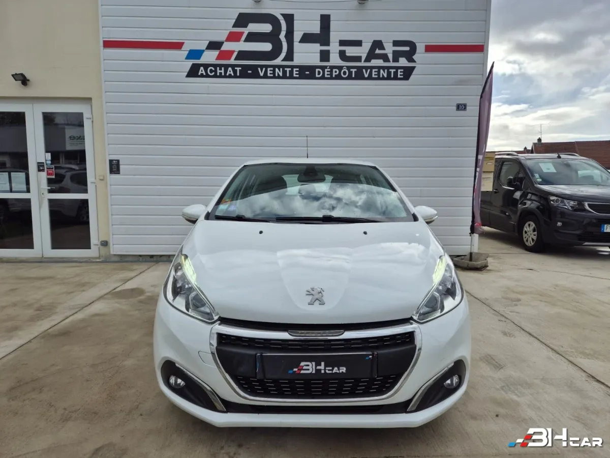 Peugeot 208 - photo 4