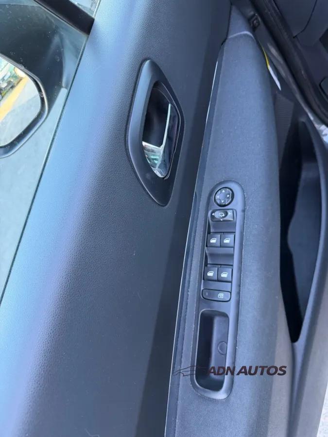 Peugeot 5008 GENERATION-I 1.6 BLUEHDI 120 STYLE