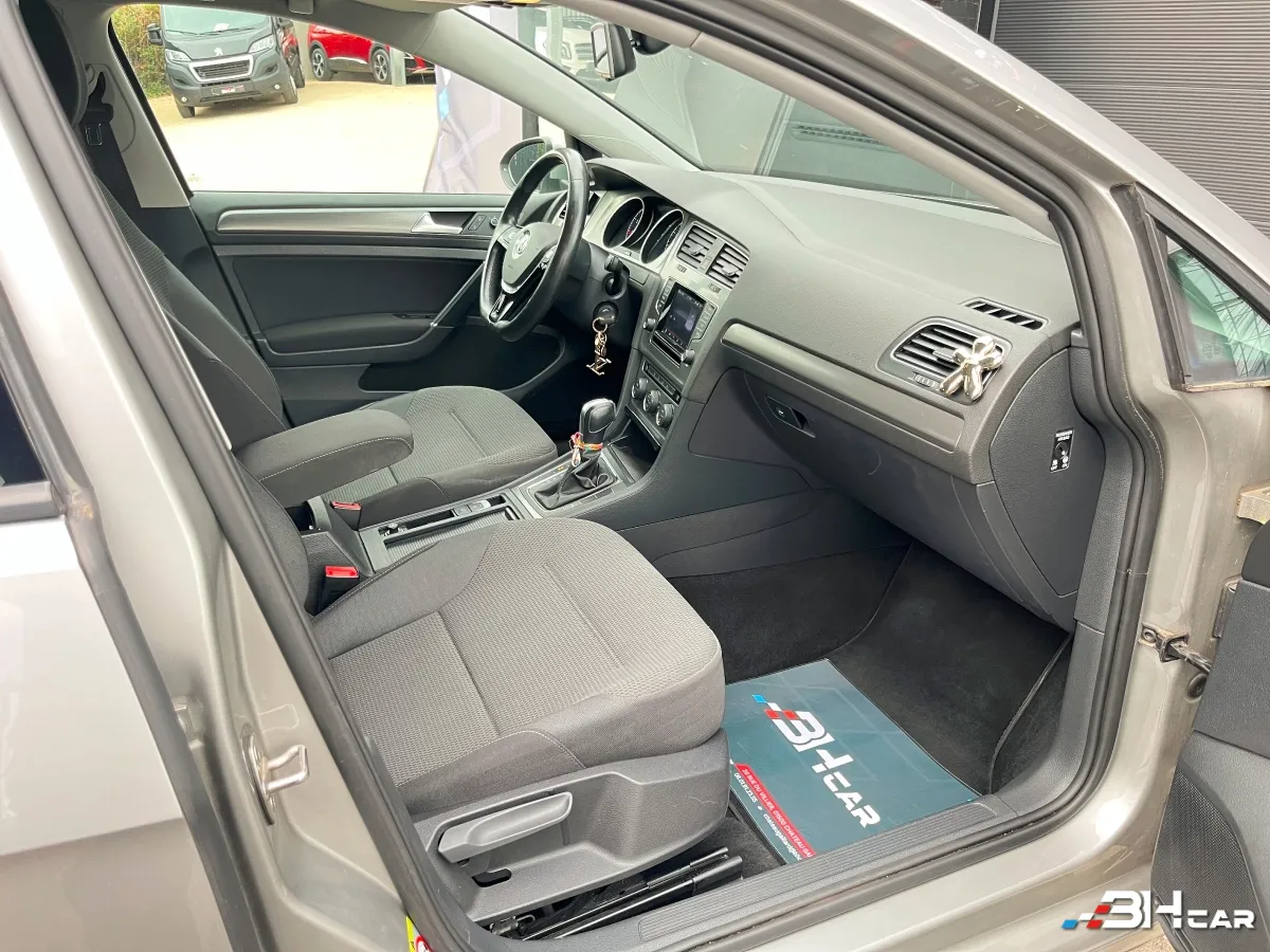 Volkswagen Golf - photo 17